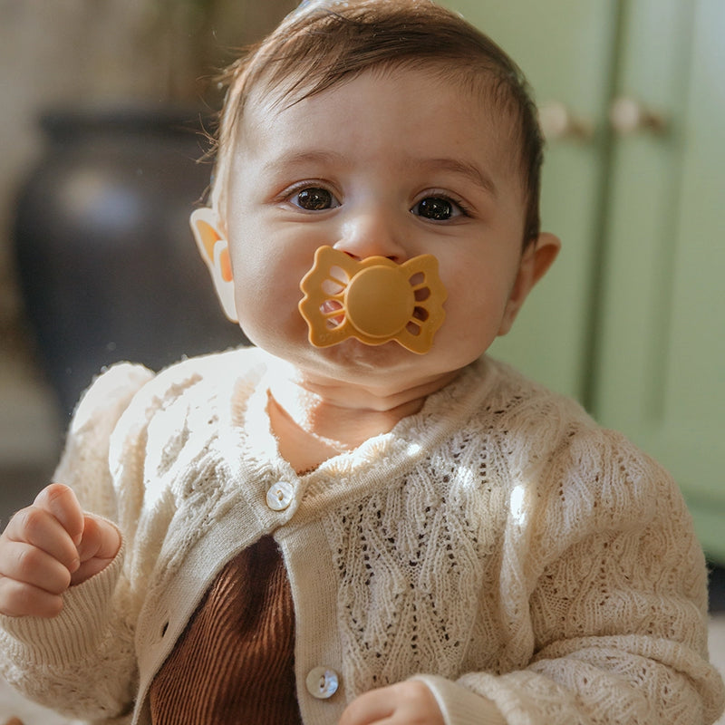 FRIGG Symmetrical Pacifier - Lucky Silicone Size 1 - Honey Gold