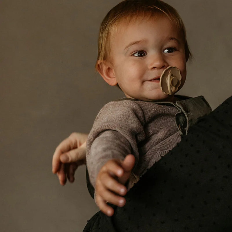 FRIGG Round Pacifier - Daisy Silicone Size 1 - Portobello