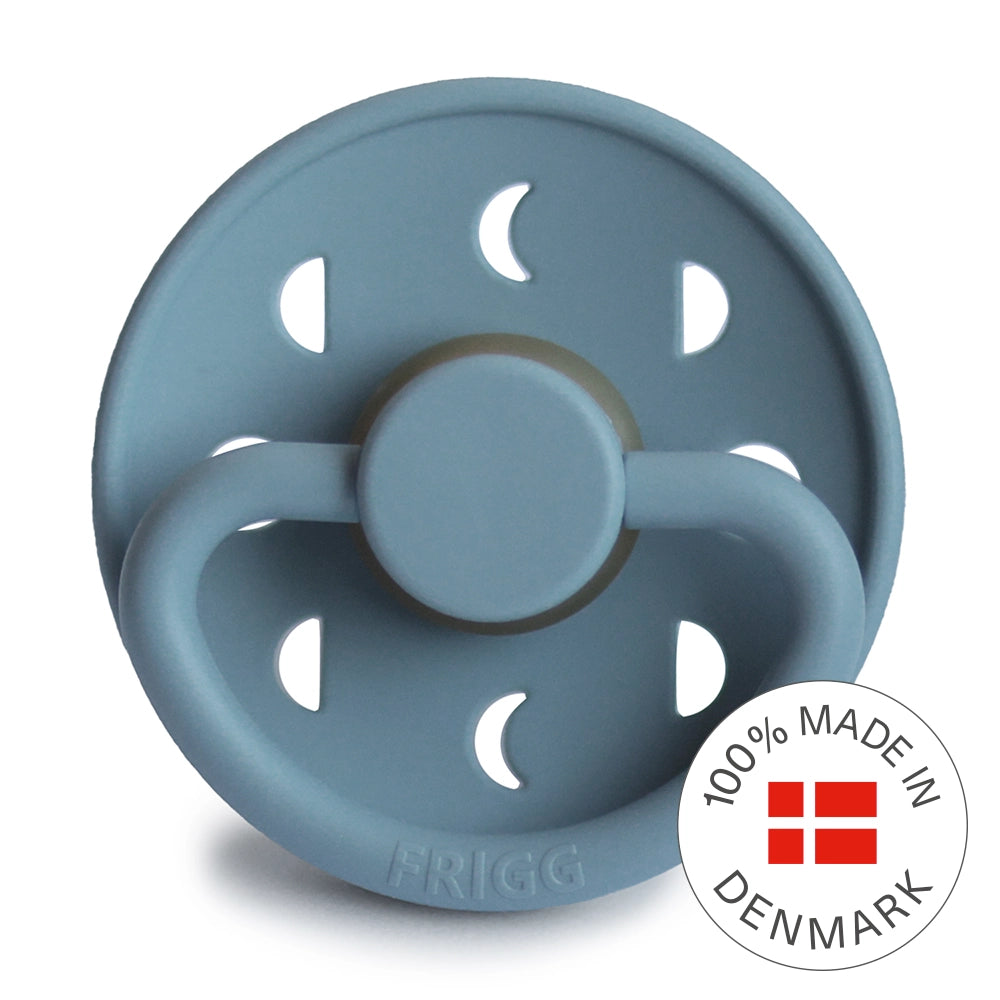 FRIGG Round Pacifier - Moon Phase Latex Size 2 - Stone Blue