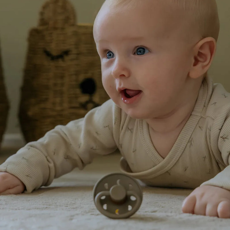 FRIGG Round Pacifier - Moon Phase Silicone Size 1 - Portobello