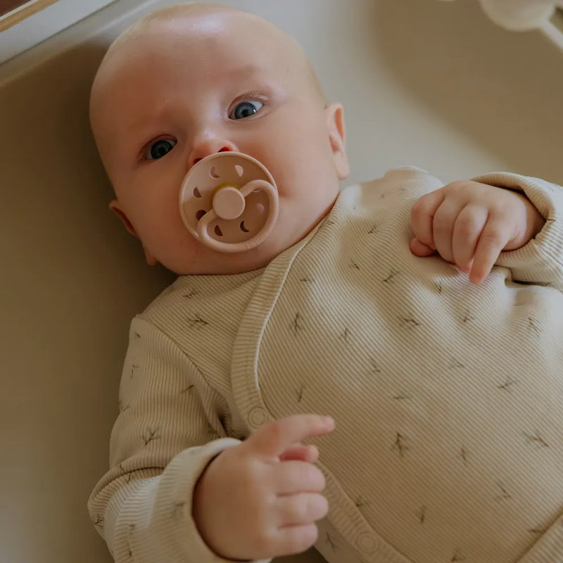 FRIGG Round Pacifier - Moon Phase Latex Size 1 - Blush