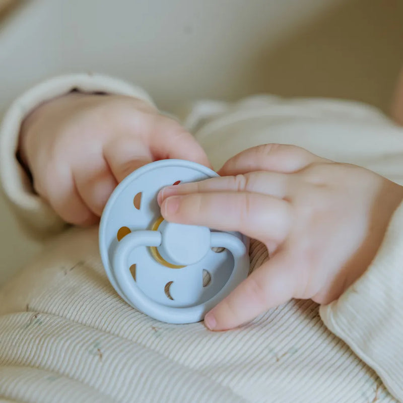 FRIGG Round Pacifier - Moon Phase Silicone Size 1 - Powder Blue