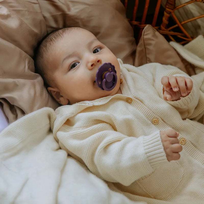 FRIGG Round Pacifier - Daisy Latex Size 1 - Violet Dream