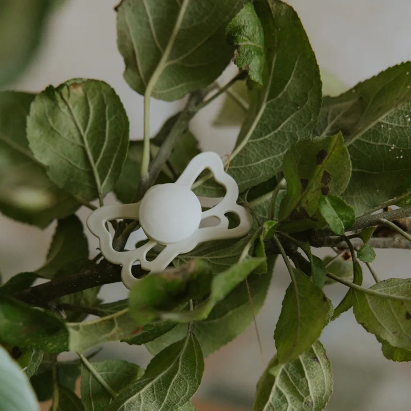 FRIGG Anatomical Pacifier - Butterfly Silicone Size 1 - Cream