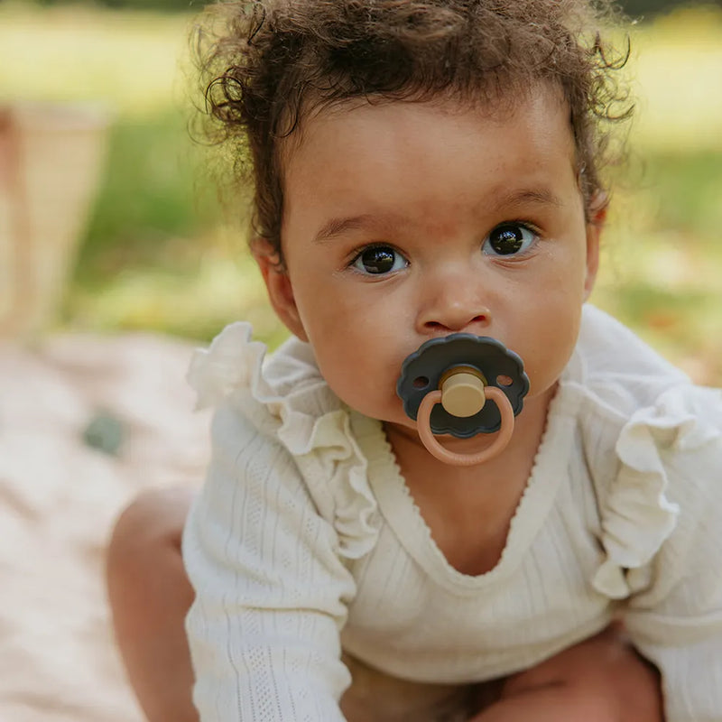 FRIGG Round Pacifier - Daisy Silicone Size 1 - Aurora