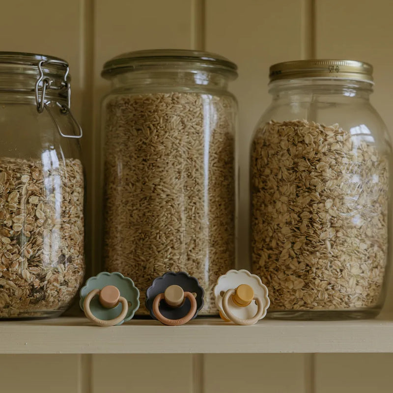 FRIGG Round Pacifier - Daisy Latex Size 1 - Willow