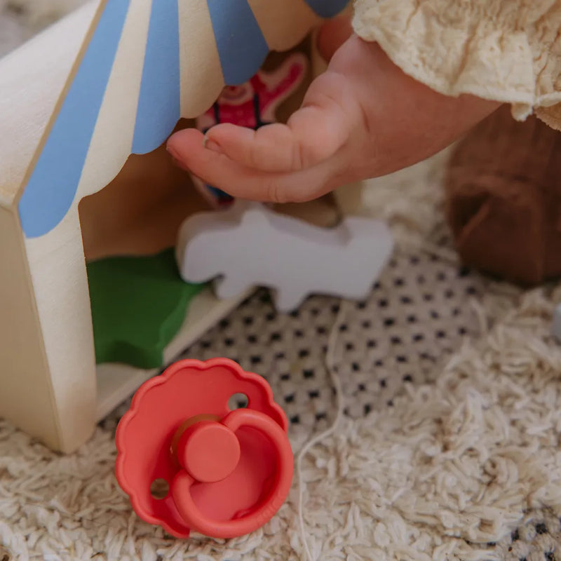 FRIGG Round Pacifier - Daisy Silicone Size 1 - Poppy