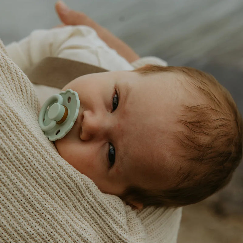 FRIGG Round Pacifier - Daisy Latex Size 1 - Seafoam