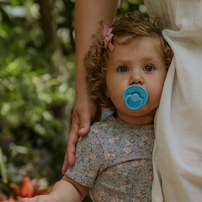 FRIGG Round Pacifier - Rope Silicone Size 2 - Waterfall
