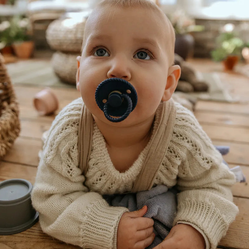 FRIGG Pacifier - Rope Latex 2-Pack Size 1 - Dark Navy/Cream