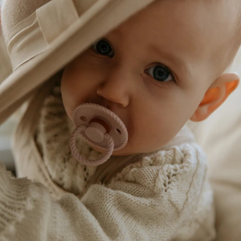 FRIGG Round Pacifier - Rope Silicone Size 1 - Blush