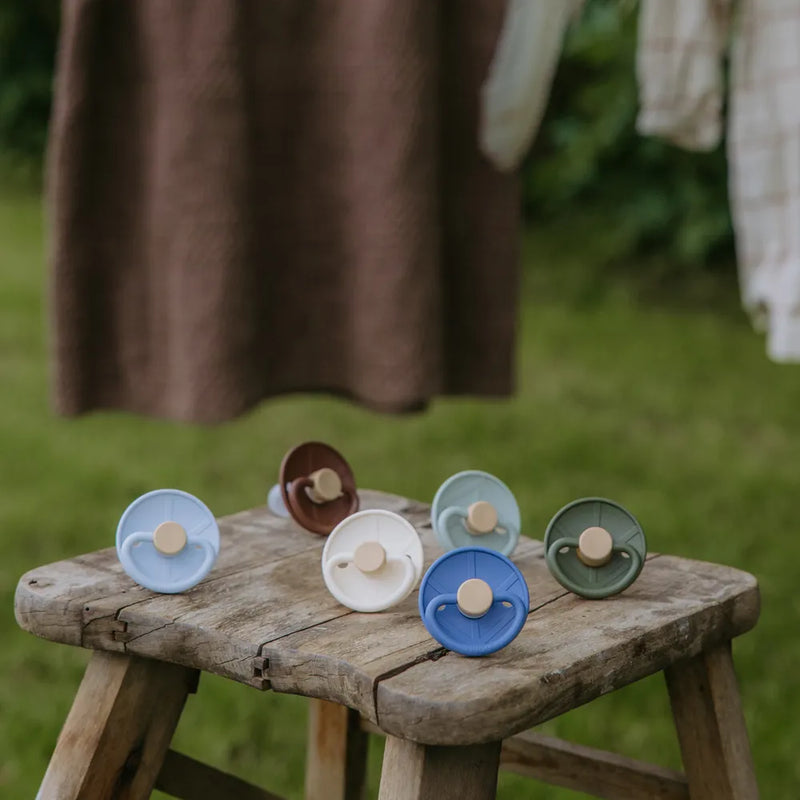 FRIGG Round Pacifier - Little Viking Latex Size 2 - Knud