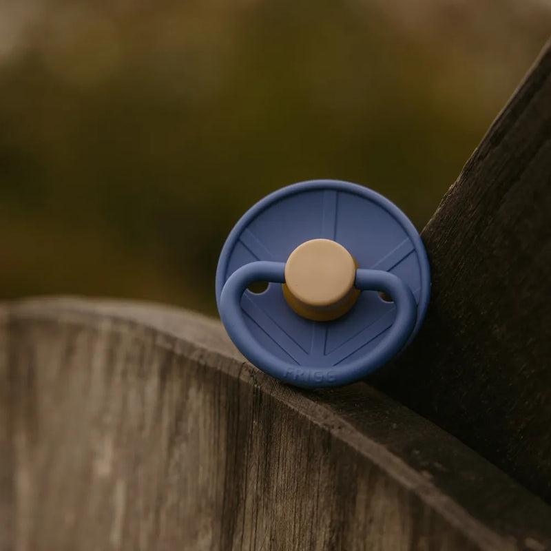 FRIGG Round Pacifier - Little Viking Latex Size 1 - Harald