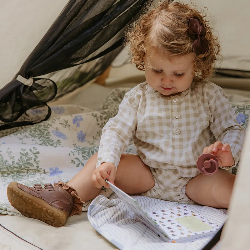 FRIGG Round Pacifier - Daisy Silicone Size 1 - Woodchuck