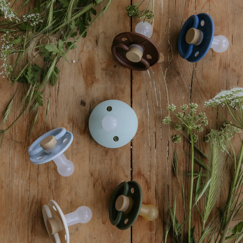 FRIGG Round Pacifier - Little Viking Latex Size 2 - Knud