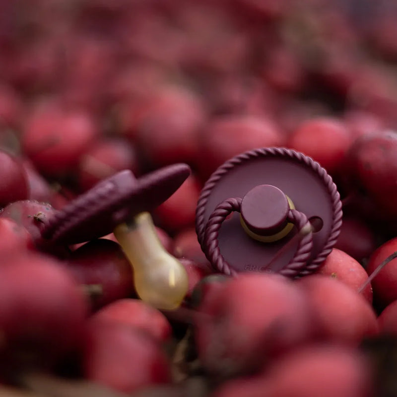 FRIGG Round Pacifier - Rope Silicone Size 1 - Sweet Cherry