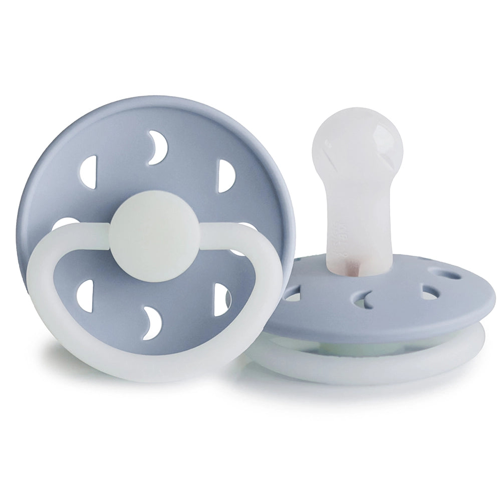 Round Pacifer FRIGG Round Pacifier - Moon Phase Night Silicone Size 2 - Powder Blue