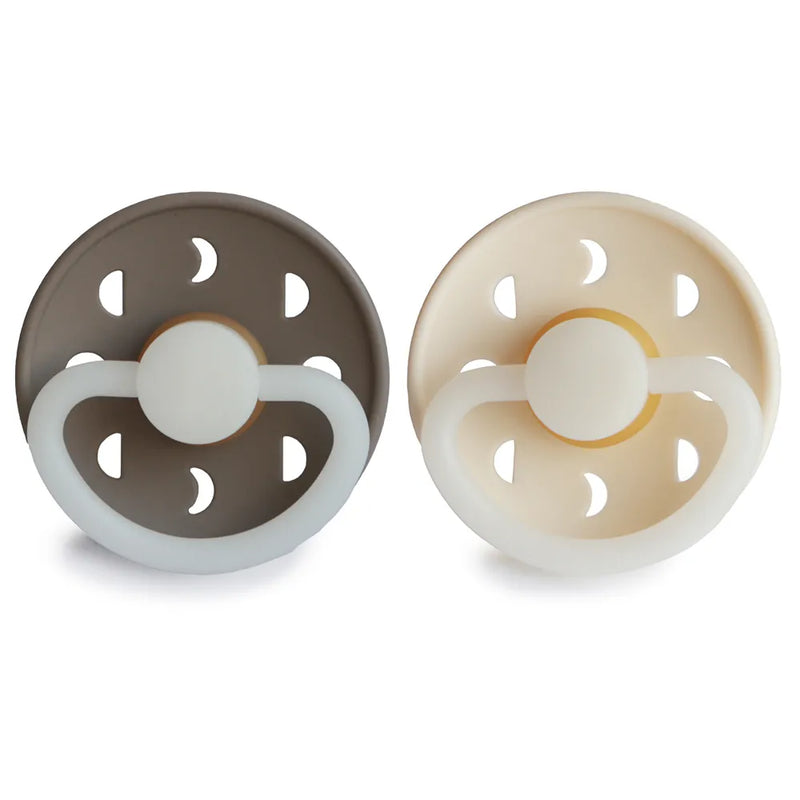 FRIGG Pacifier - Moon Phase Night Latex 2-Pack Size 1 - Portobello/Cream