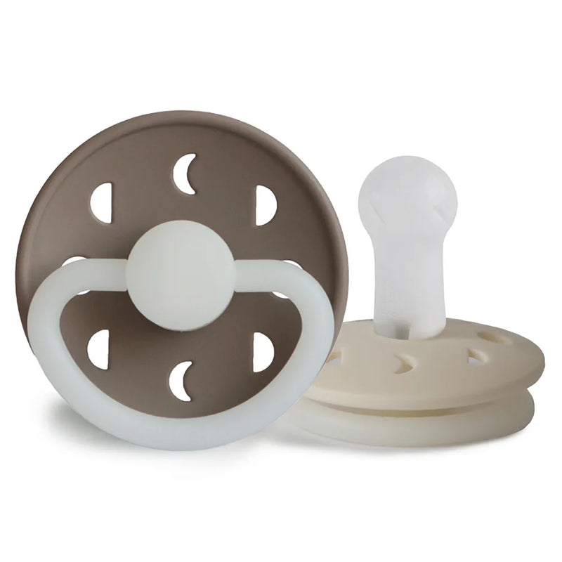 FRIGG Pacifier - Moon Phase Night Silicone 2-Pack Size 2 - Portobello/Cream