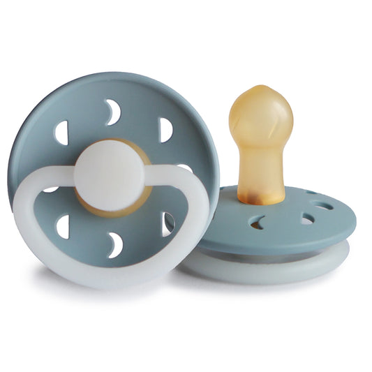 FRIGG Round Pacifier - Moon Phase Night Latex Size 1 - Stone Blue