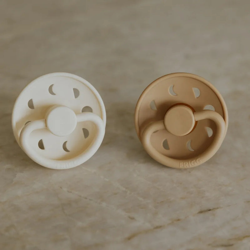 FRIGG Round Pacifier - Moon Phase Latex Size 1 - Cream