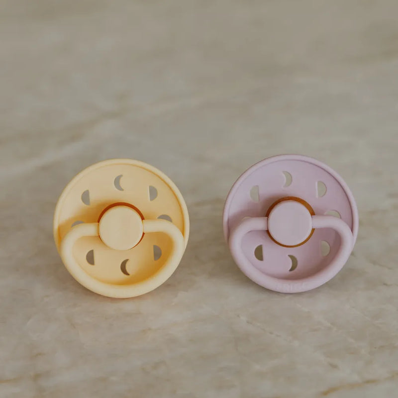 FRIGG Round Pacifier - Moon Phase Silicone Size 1 - Pale Daffodil